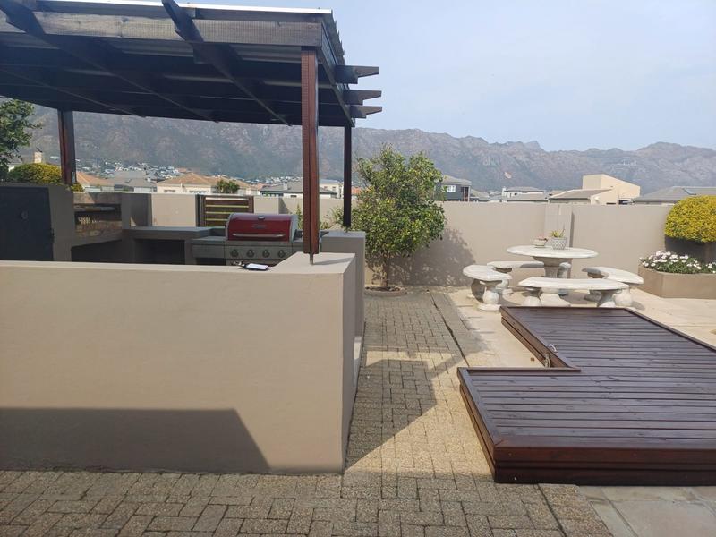 3 Bedroom Property for Sale in Gordons Bay Western Cape